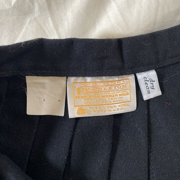 Women’s Authentic Pendleton Wool Pleated Skirt - Picture 3 of 8